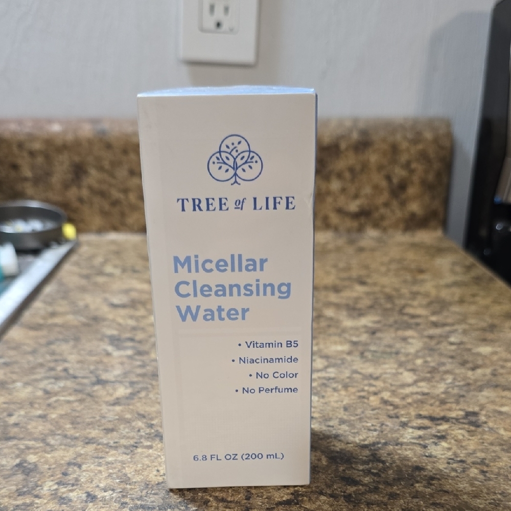 Tree of Life White Makeup Remover Skincare NWT